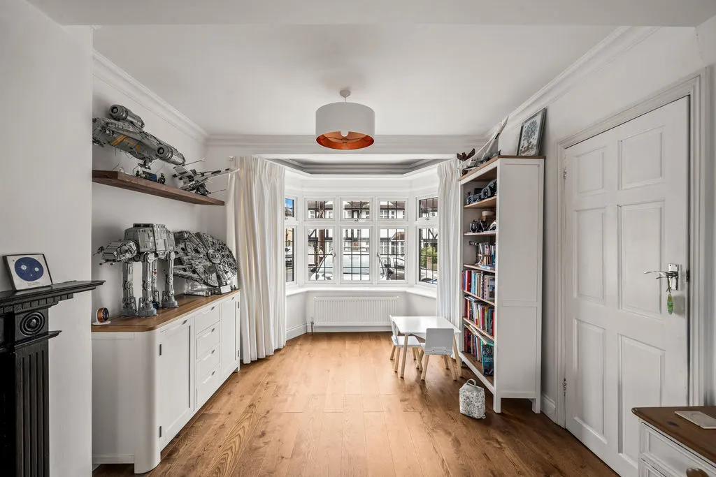 Kingsbridge Road, Morden SM4 4PZ, photo 7