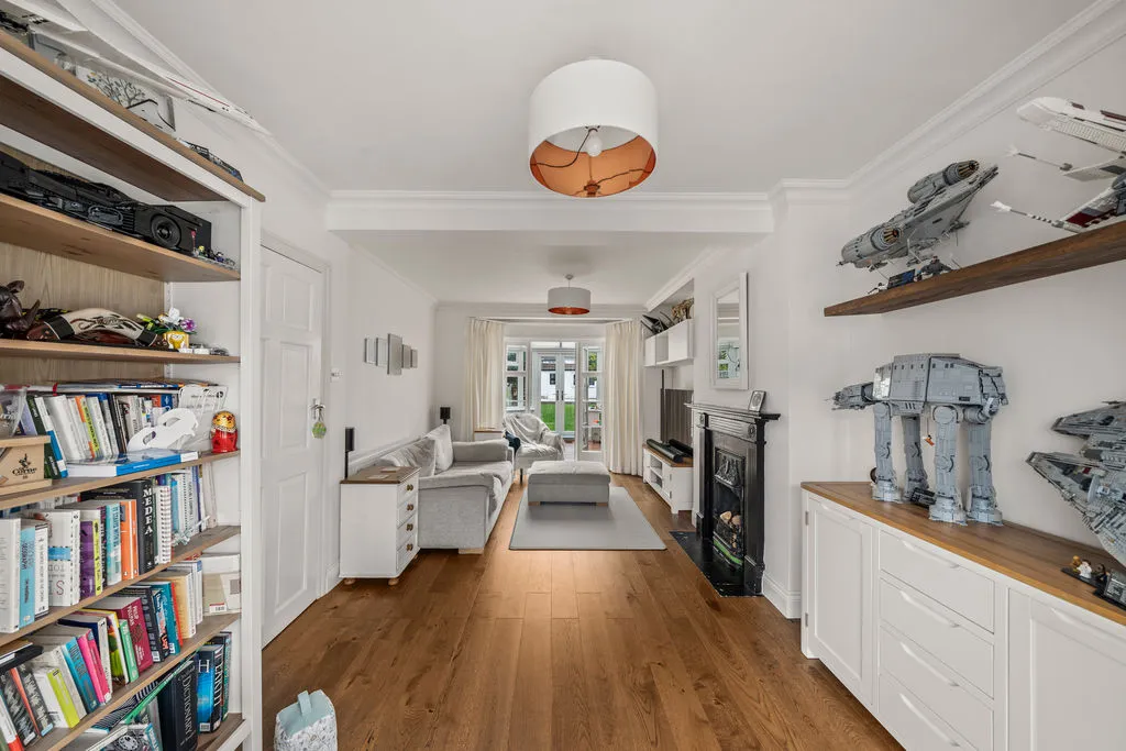 Kingsbridge Road, Morden SM4 4PZ, photo 6