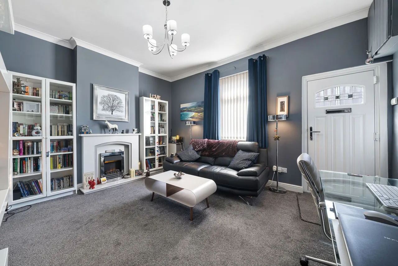 Liverpool Road, Widnes, Widnes, WA8 7JB, photo 12