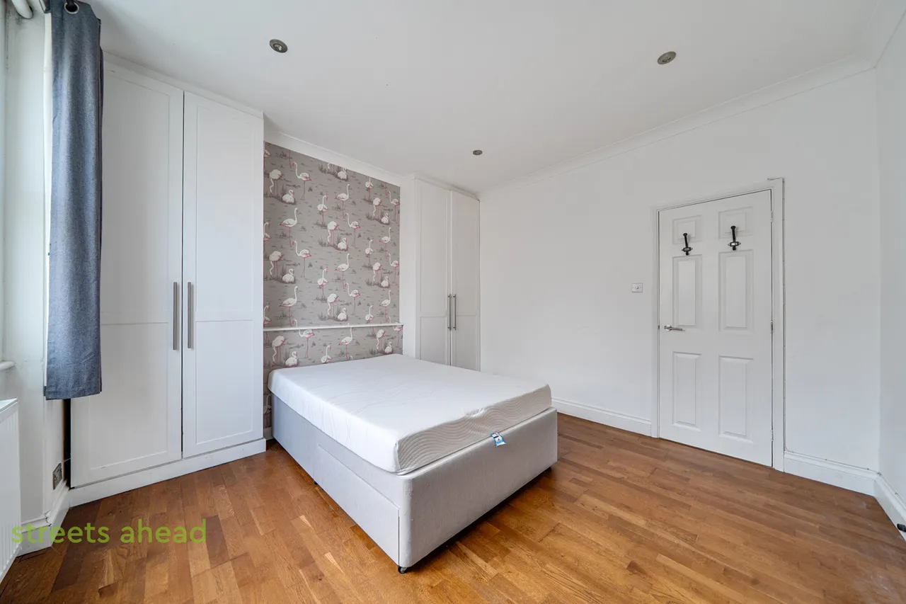 St. Gothard Road, London, SE27, photo 12