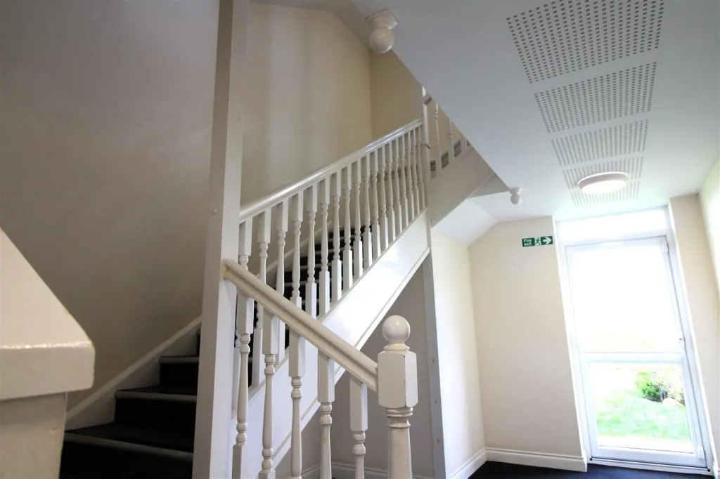 Burtree Drive, Stoke-On-Trent, ST6, photo 13