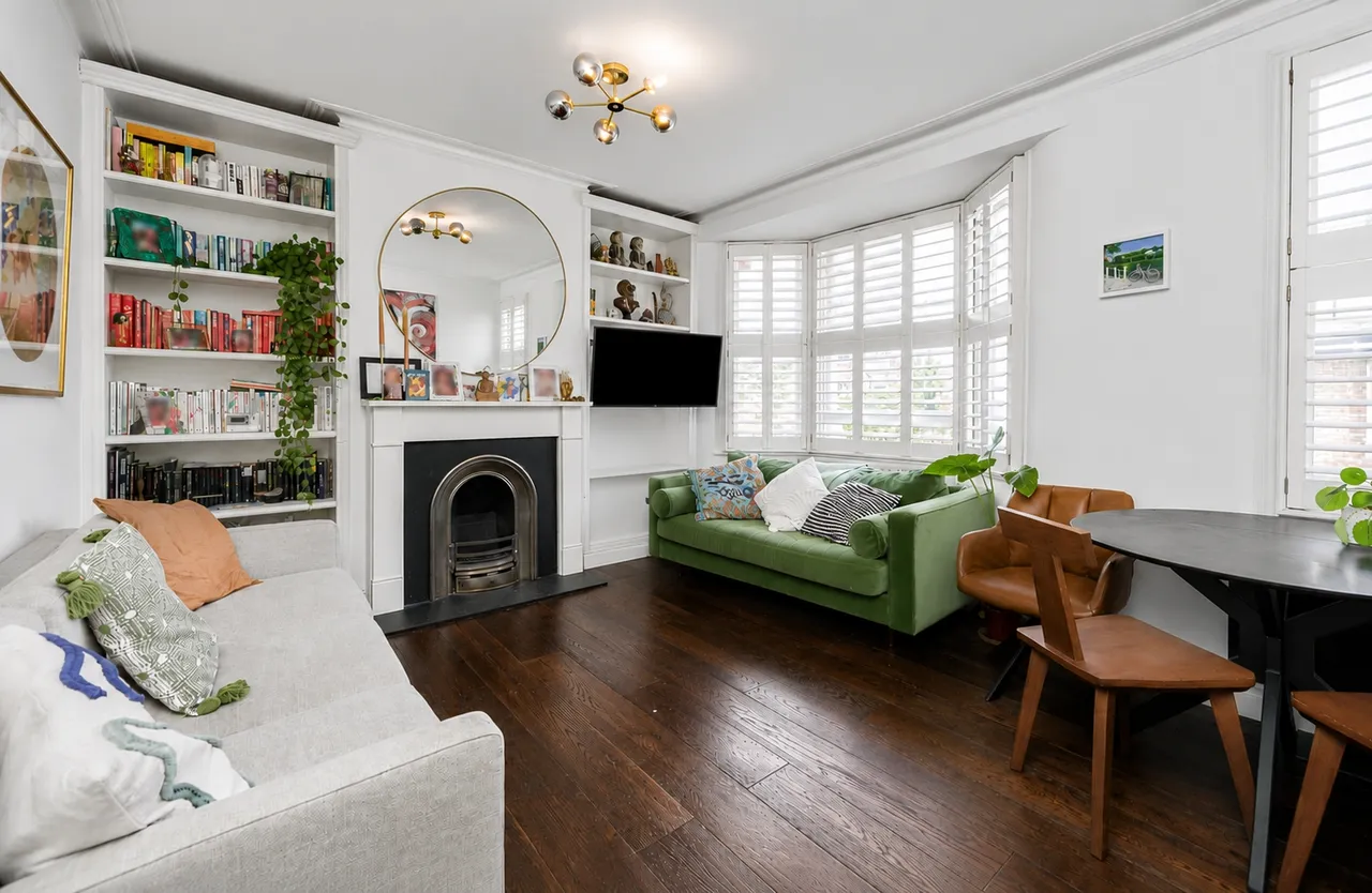 3 bed flat for sale, Steerforth Street, Earlsfield, SW18