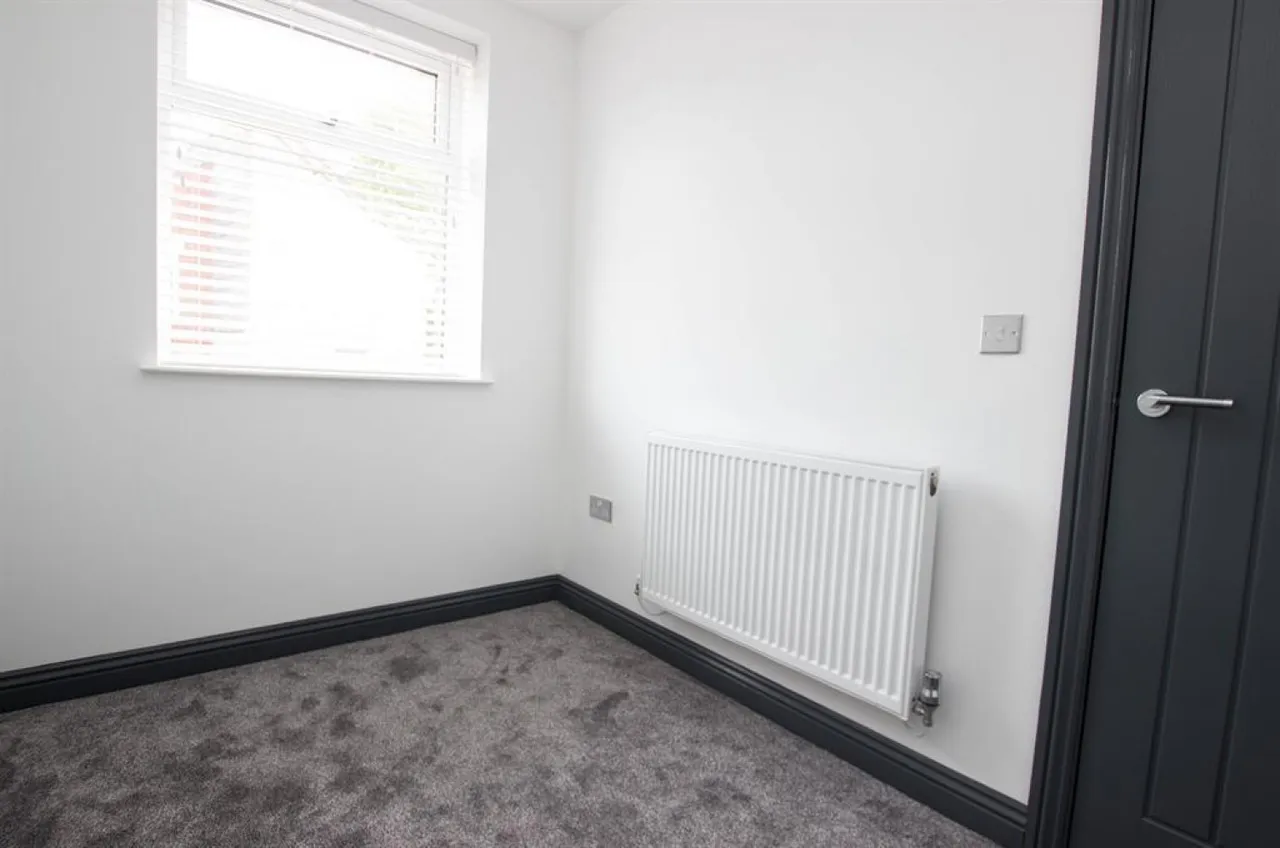 Rose Hill Street, Darwen, BB3, photo 27