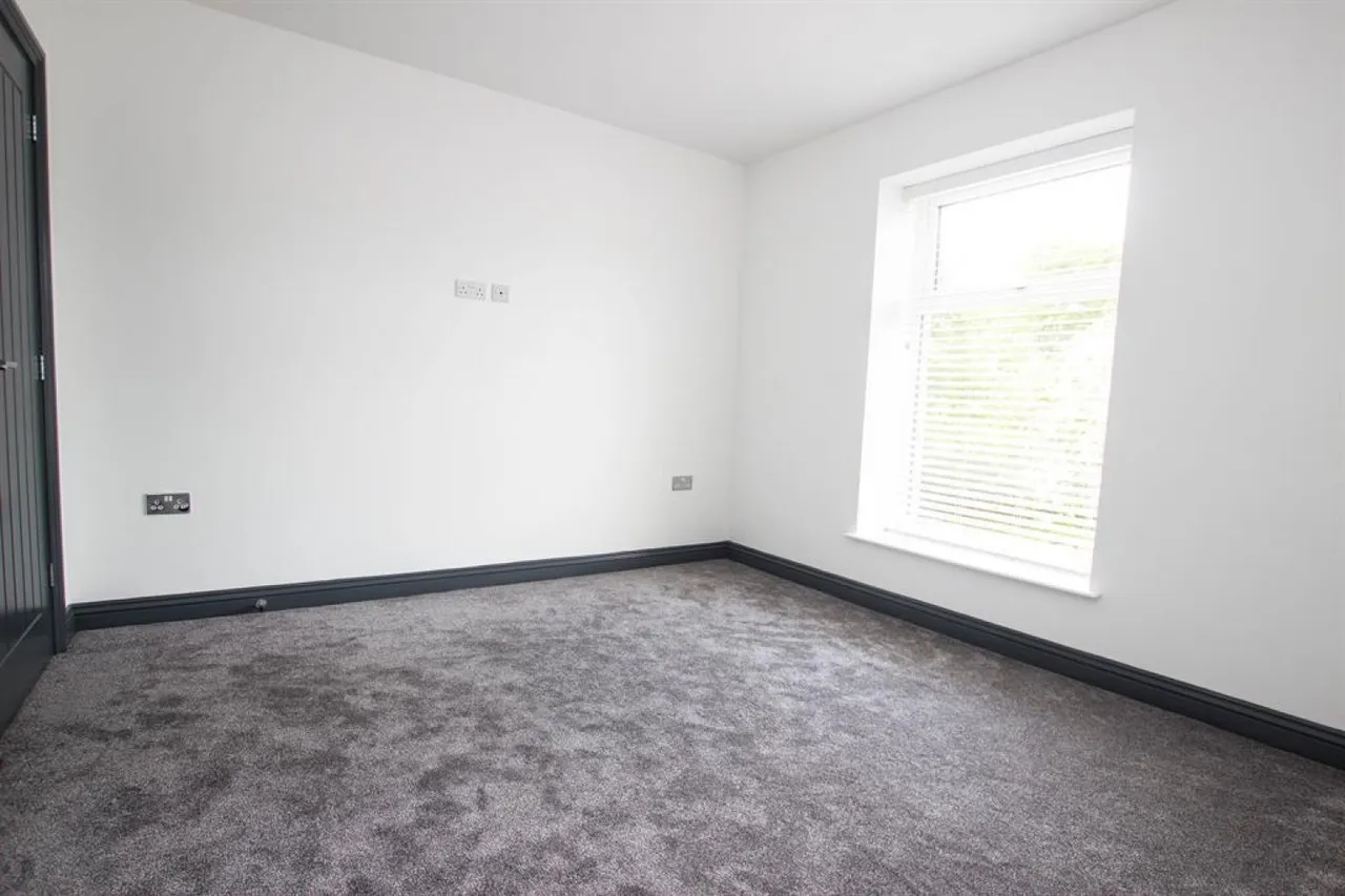 Rose Hill Street, Darwen, BB3, photo 37