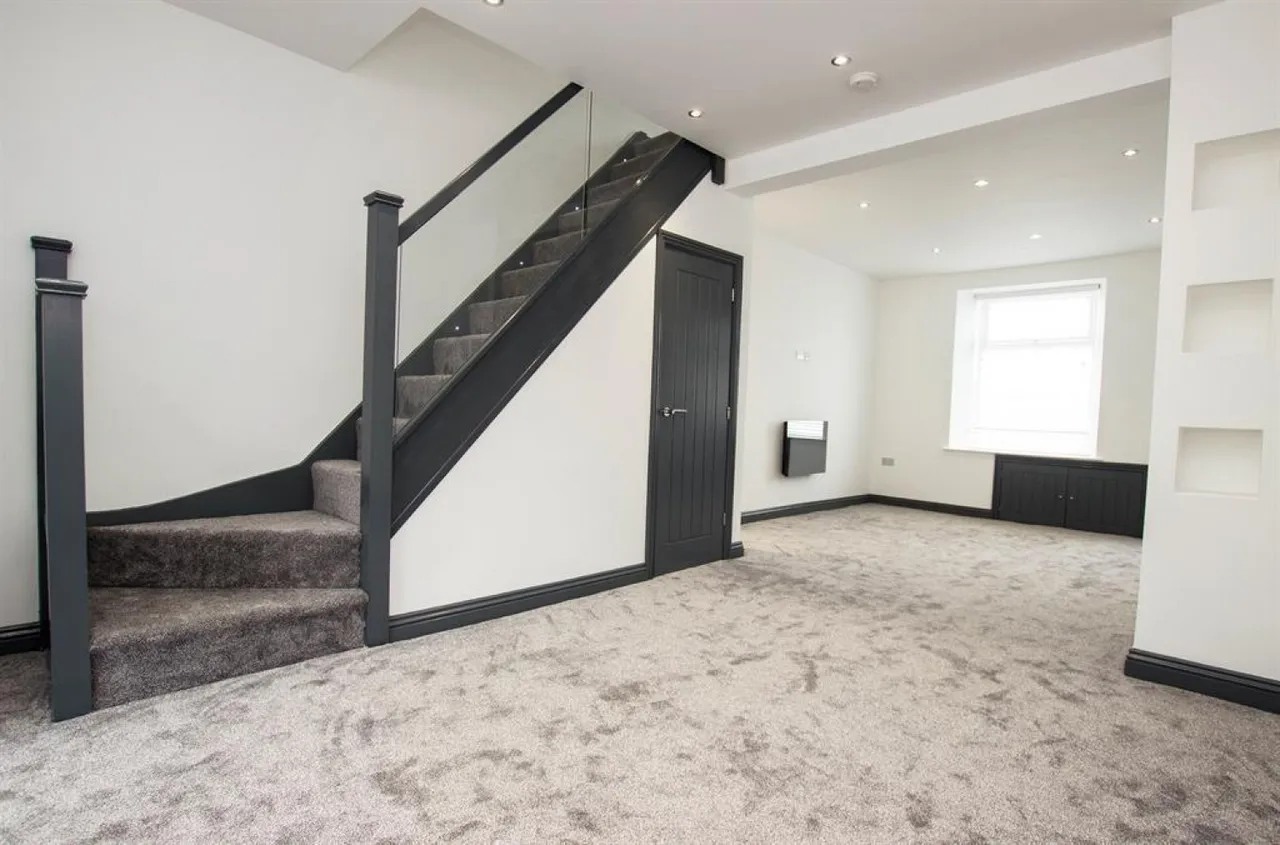 Rose Hill Street, Darwen, BB3, photo 16