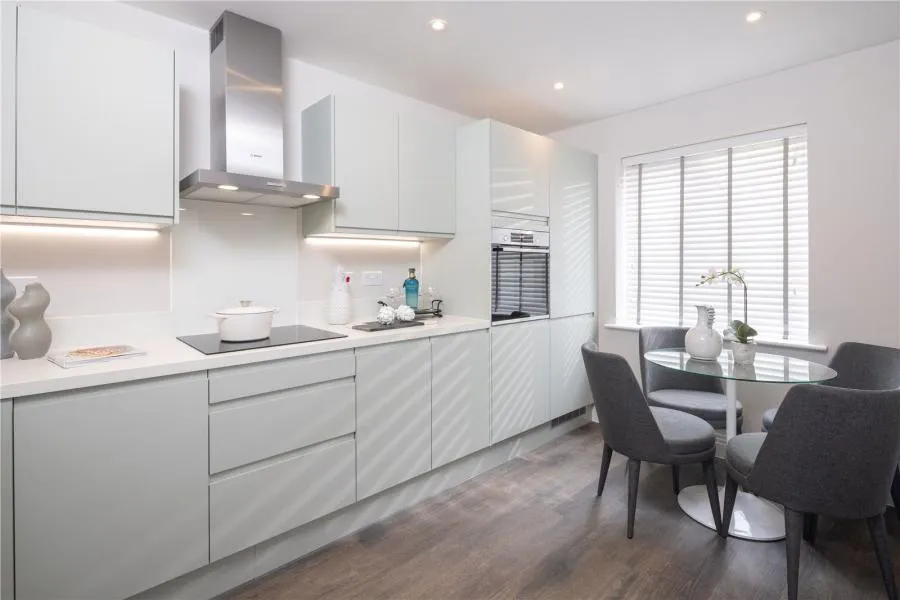 Wheldon Lane, RG40, photo 4