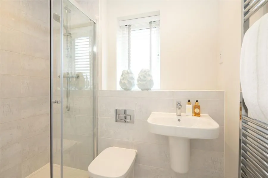 Wheldon Lane, RG40, photo 6