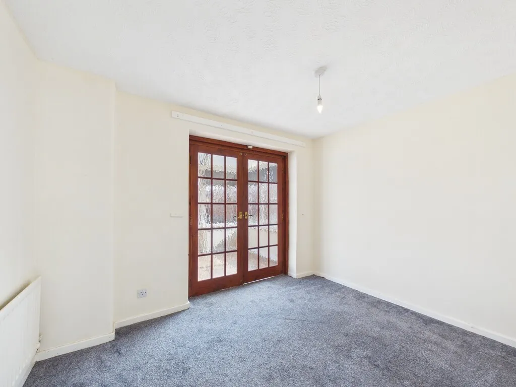 Castillon Drive, Whitchurch, photo 8