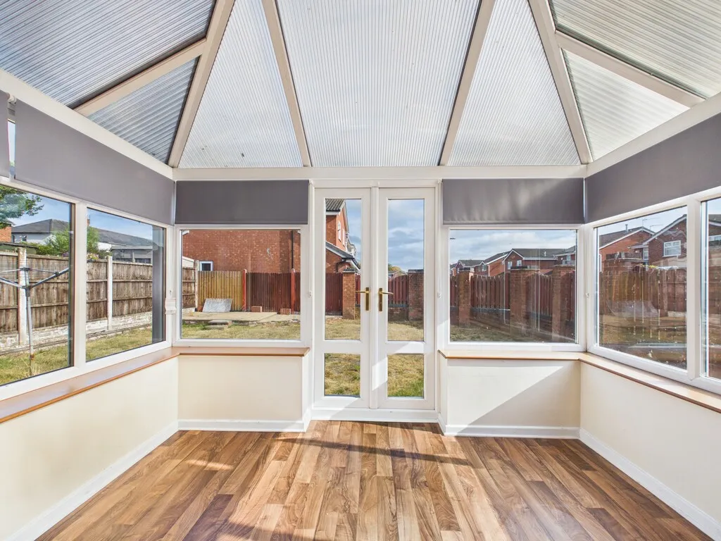 Castillon Drive, Whitchurch, photo 4