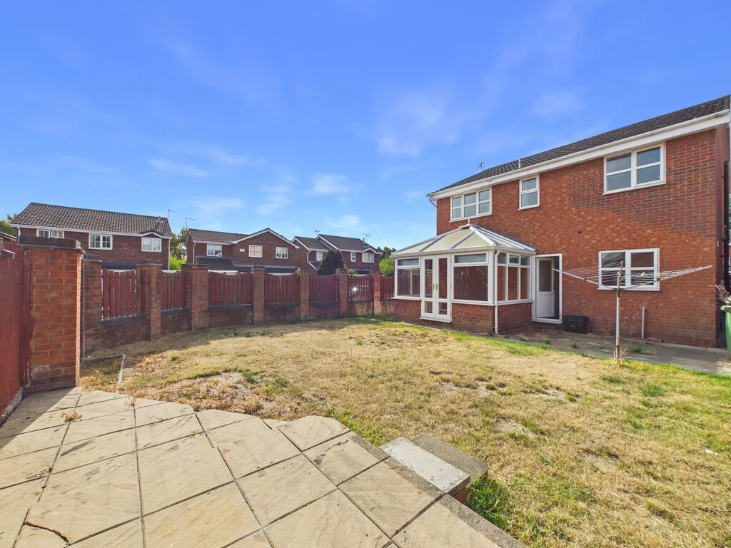 Castillon Drive, Whitchurch, photo 20