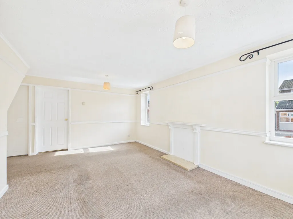 Castillon Drive, Whitchurch, photo 2