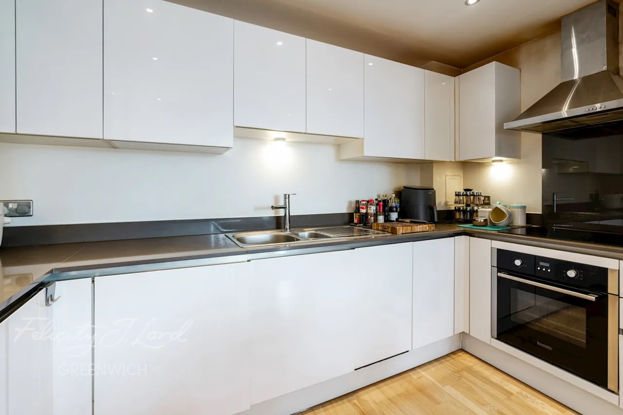 Dowells Street, Greenwich, SE10, photo 19