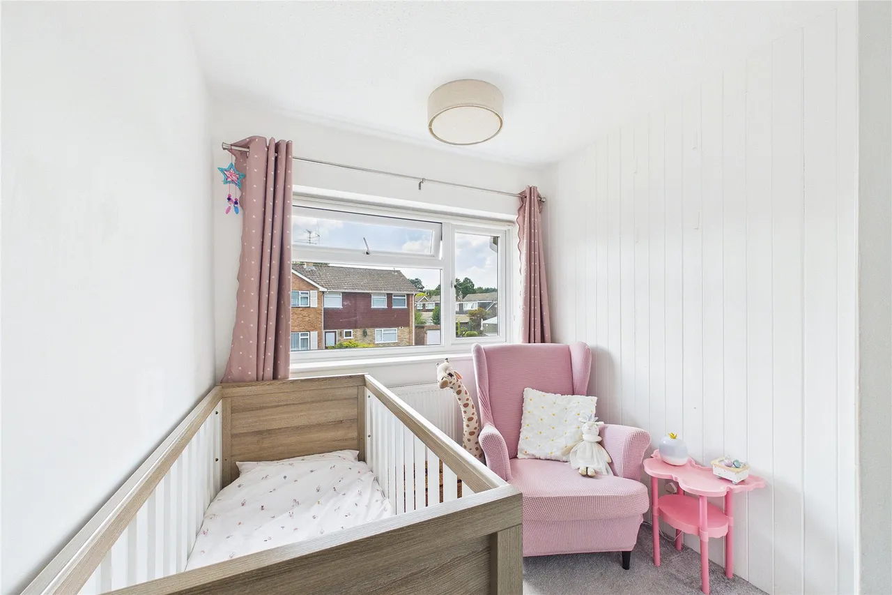 Fox Covert, Lightwater, GU18, photo 8