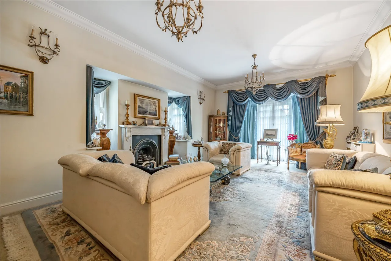 Barnet Road, Arkley, Hertfordshire, EN5 3JT, photo 3