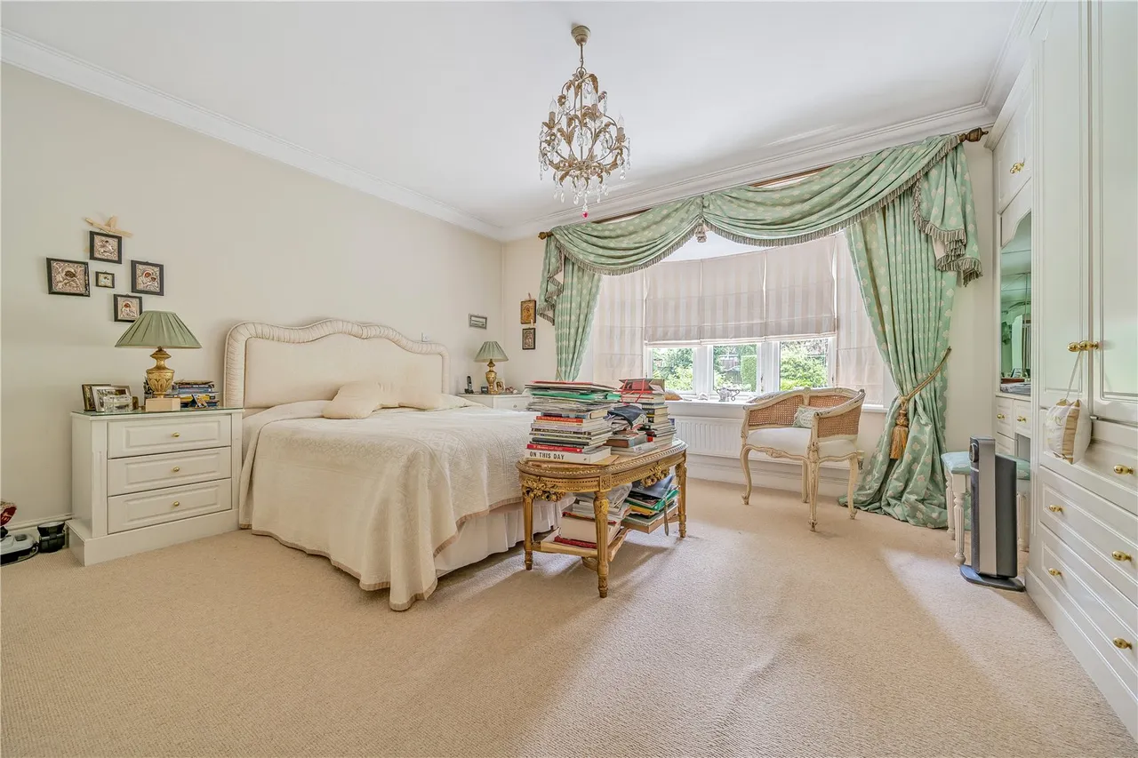 Barnet Road, Arkley, Hertfordshire, EN5 3JT, photo 8