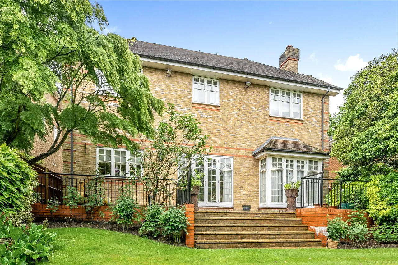 Barnet Road, Arkley, Hertfordshire, EN5 3JT, photo 17