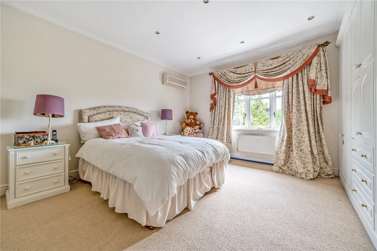 Barnet Road, Arkley, Hertfordshire, EN5 3JT, photo 11
