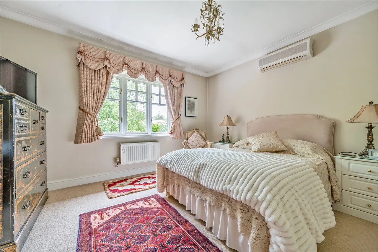 Barnet Road, Arkley, Hertfordshire, EN5 3JT, photo 13