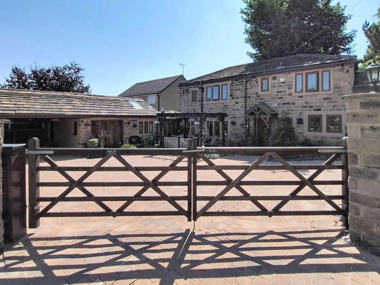 Oxford Road, Gomersal, BD19, photo 26