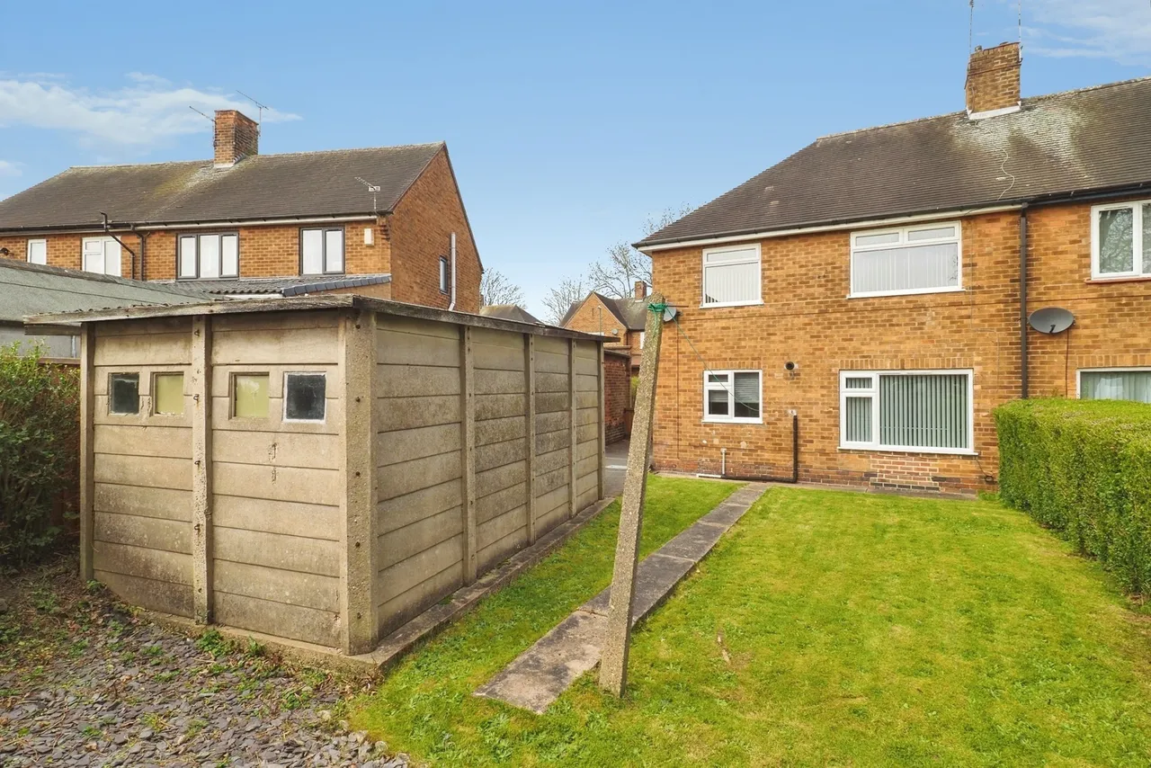 Fernwood Crescent, Wollaton, Nottingham, NG8, photo 17