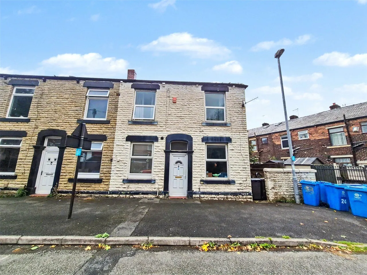 2 bed house for sale, Oak Street, Shaw, OL2