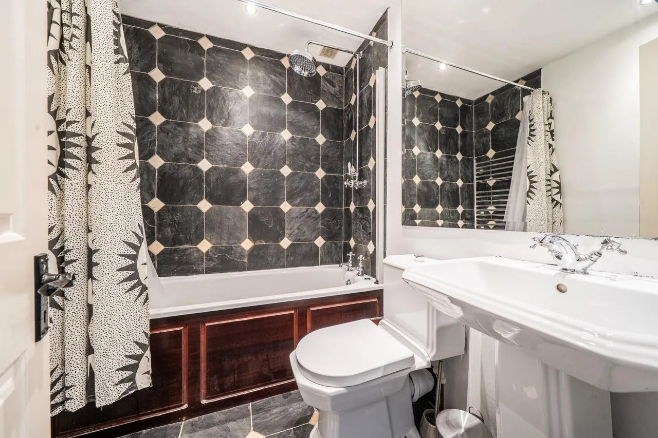 Kensington Place, Bath, BA1, photo 10