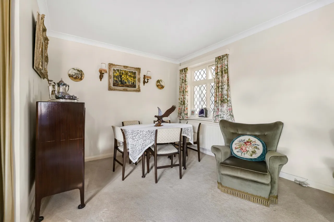 Southern Pines Penton Hall Drive, Middlesex Staines-upon-Thames, TW18, photo 4