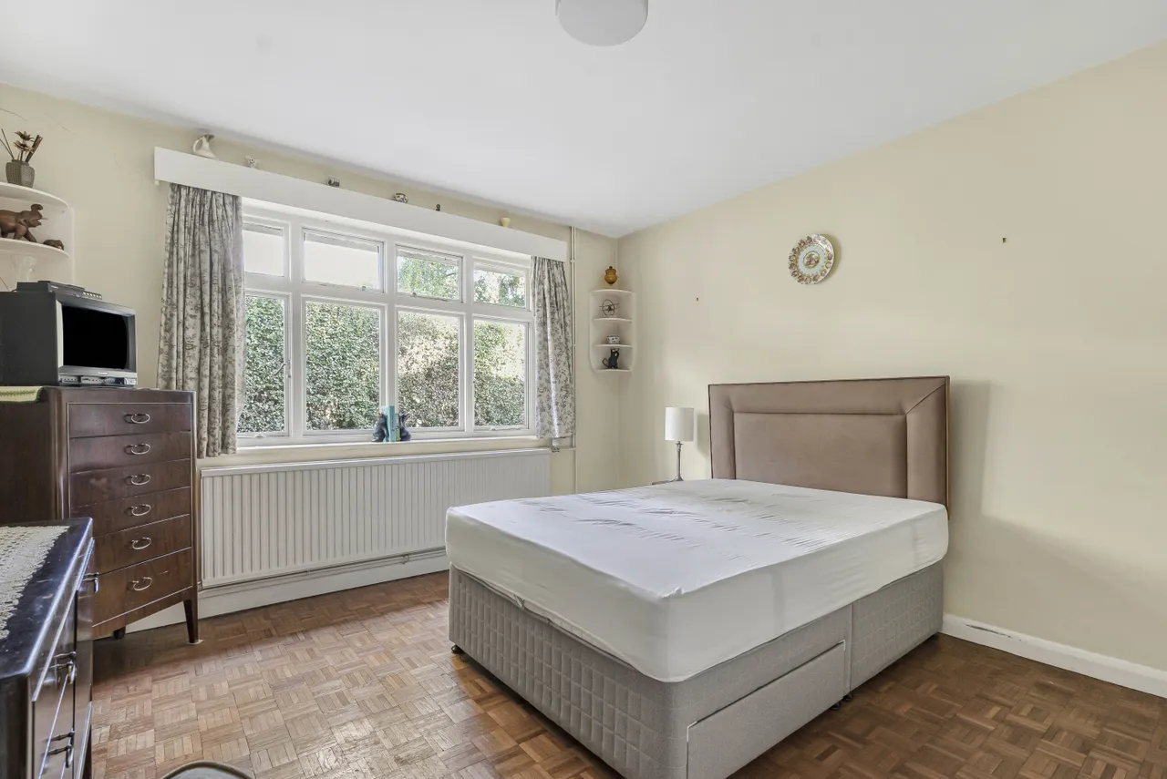 Southern Pines Penton Hall Drive, Middlesex Staines-upon-Thames, TW18, photo 7