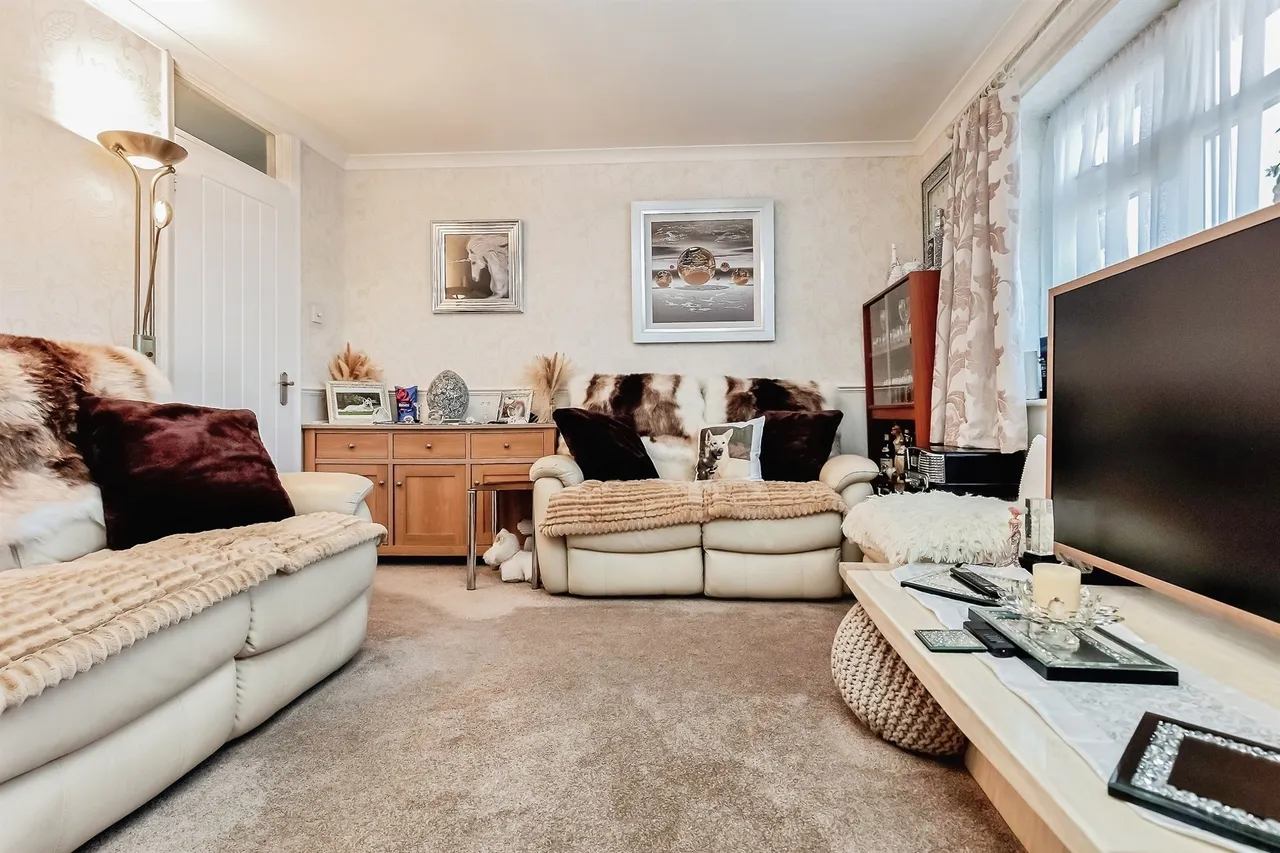 Rainsborough Gardens, Market Harborough, LE16, photo 24