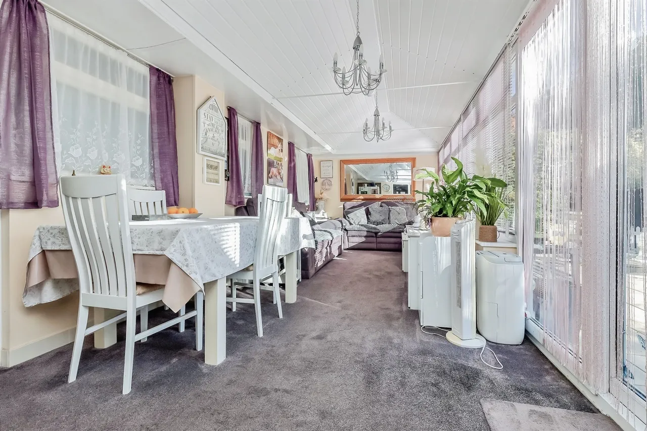 Rainsborough Gardens, Market Harborough, LE16, photo 7