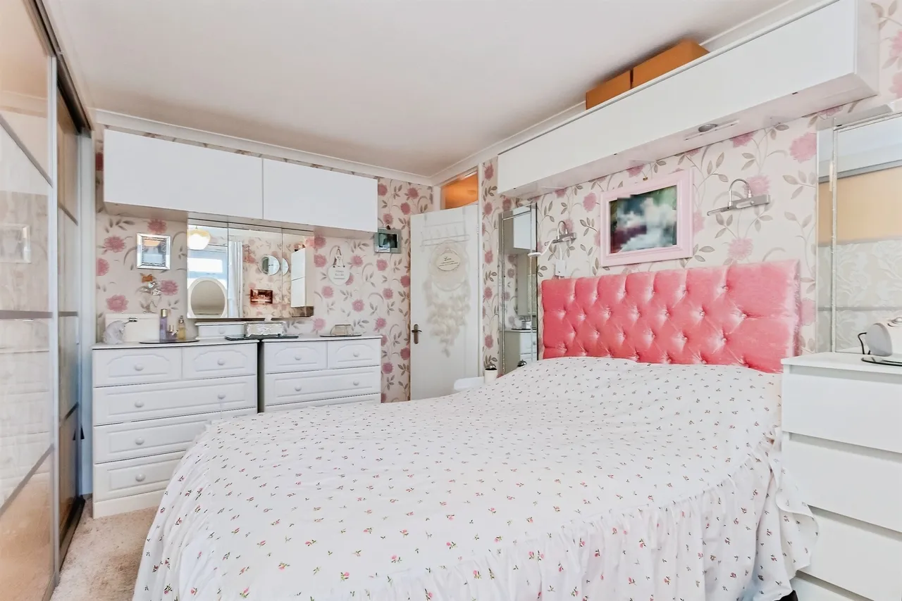 Rainsborough Gardens, Market Harborough, LE16, photo 30
