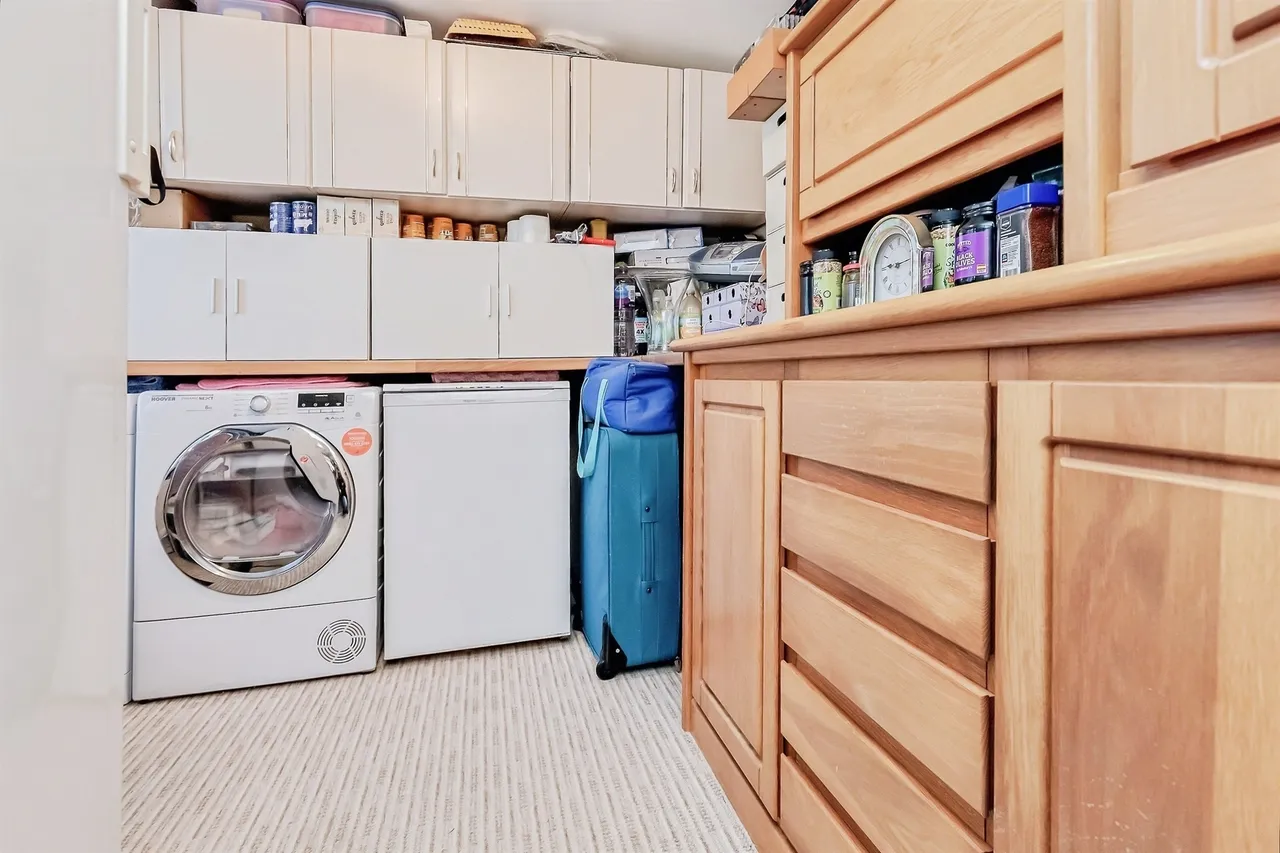Rainsborough Gardens, Market Harborough, LE16, photo 19
