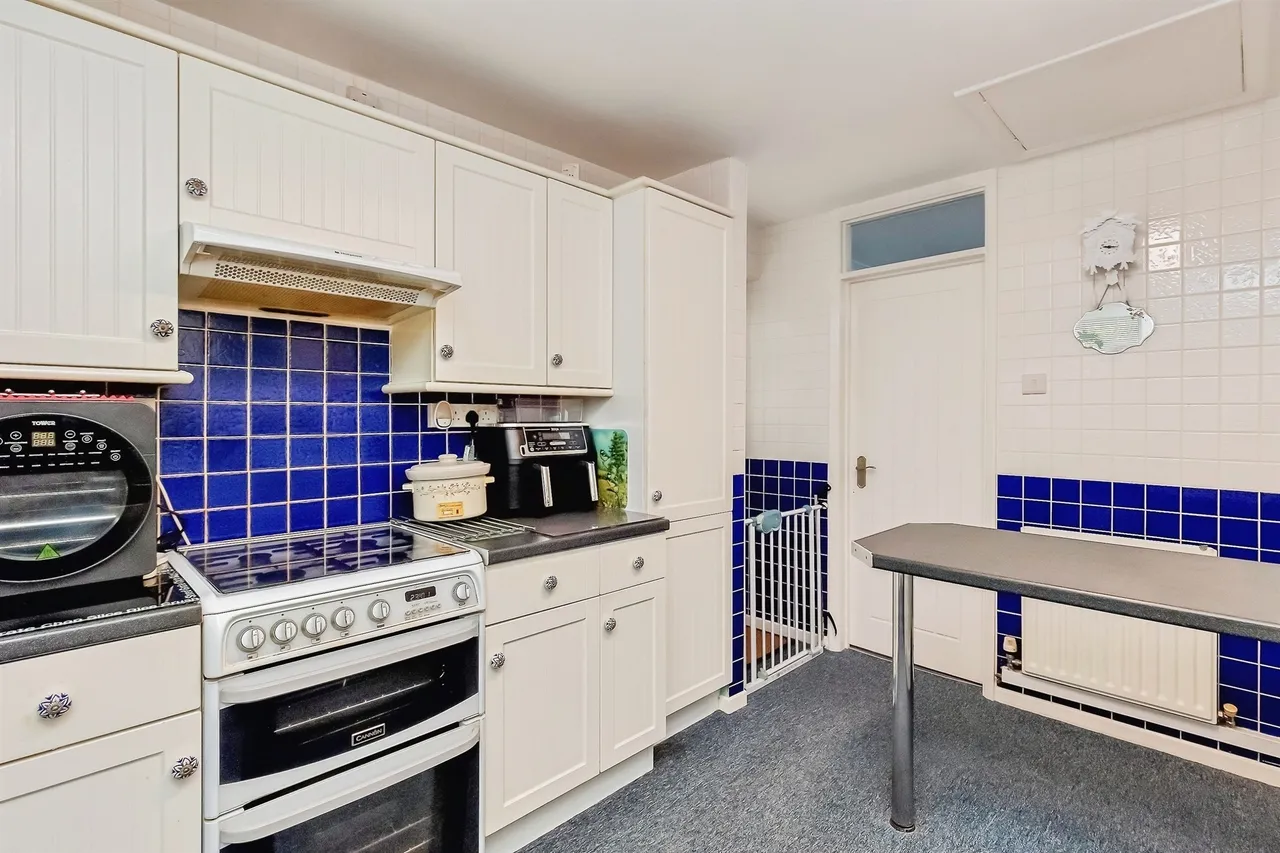 Rainsborough Gardens, Market Harborough, LE16, photo 21