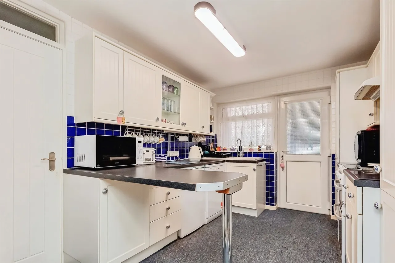 Rainsborough Gardens, Market Harborough, LE16, photo 8