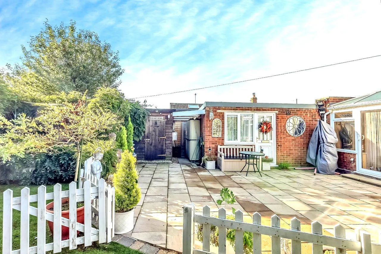 Rainsborough Gardens, Market Harborough, LE16, photo 3