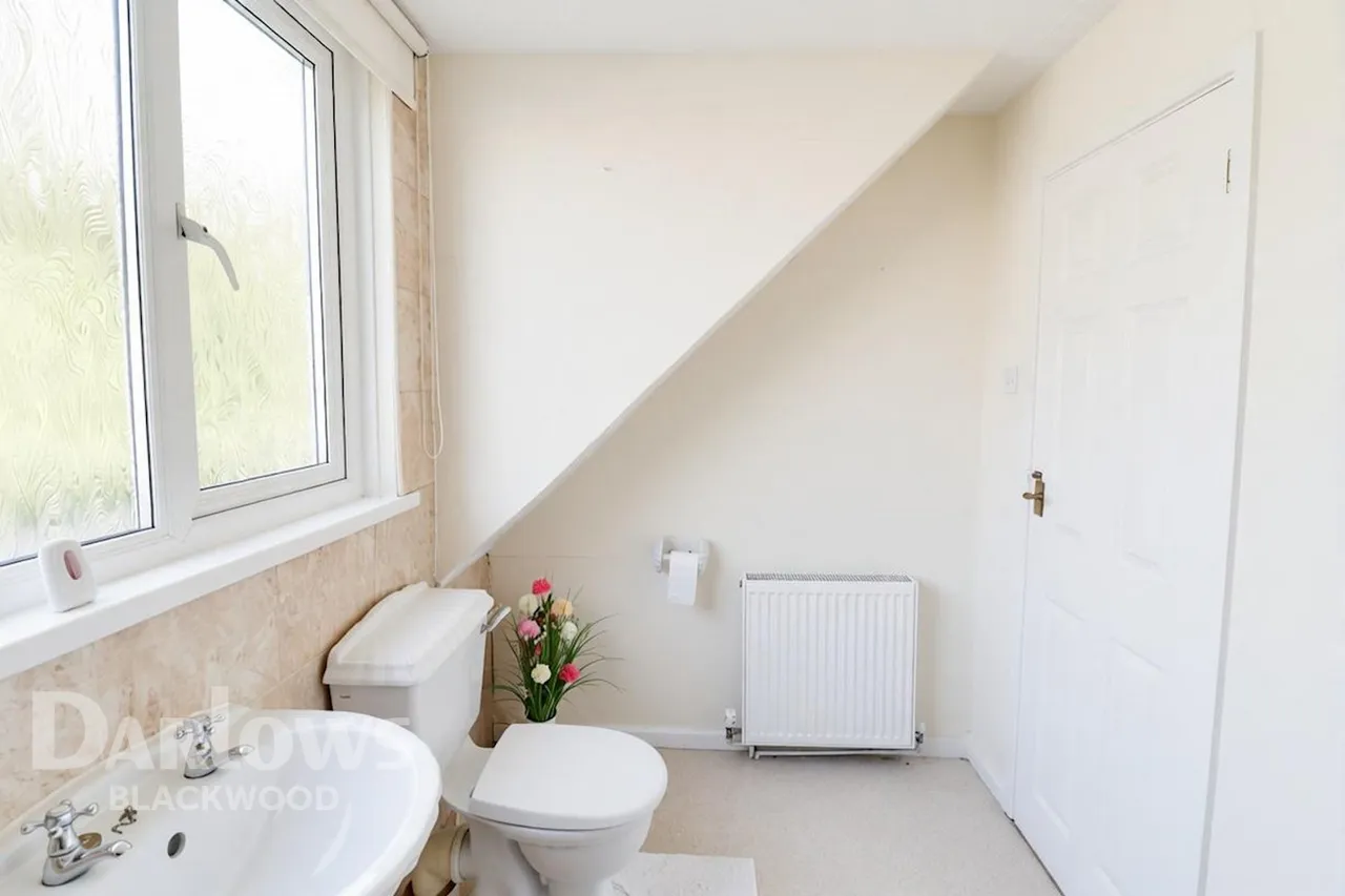 Elgar Close, Blackwood, photo 13
