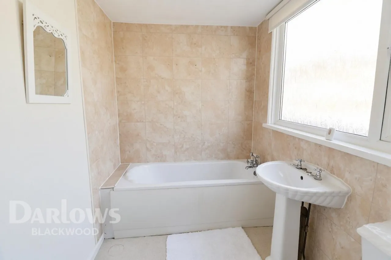 Elgar Close, Blackwood, photo 12