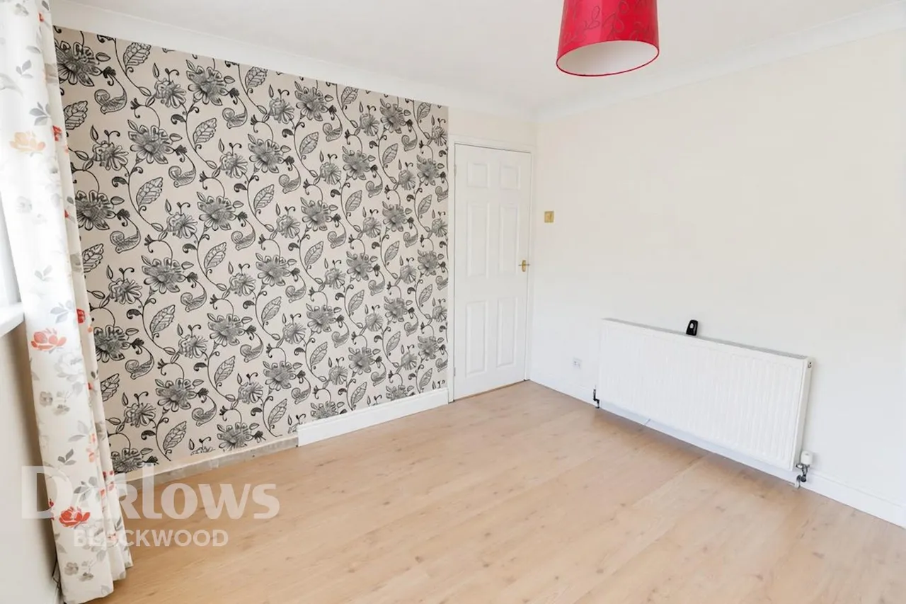 Elgar Close, Blackwood, photo 9