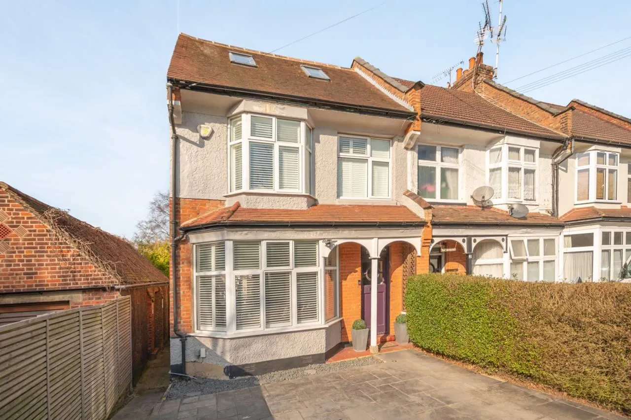 4 bed house for sale — Hammers Lane, Mill Hill, NW7, London