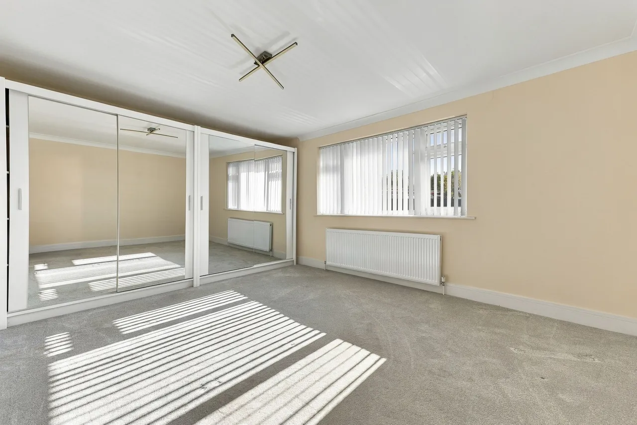 Dale Close, Staveley, S43, photo 14