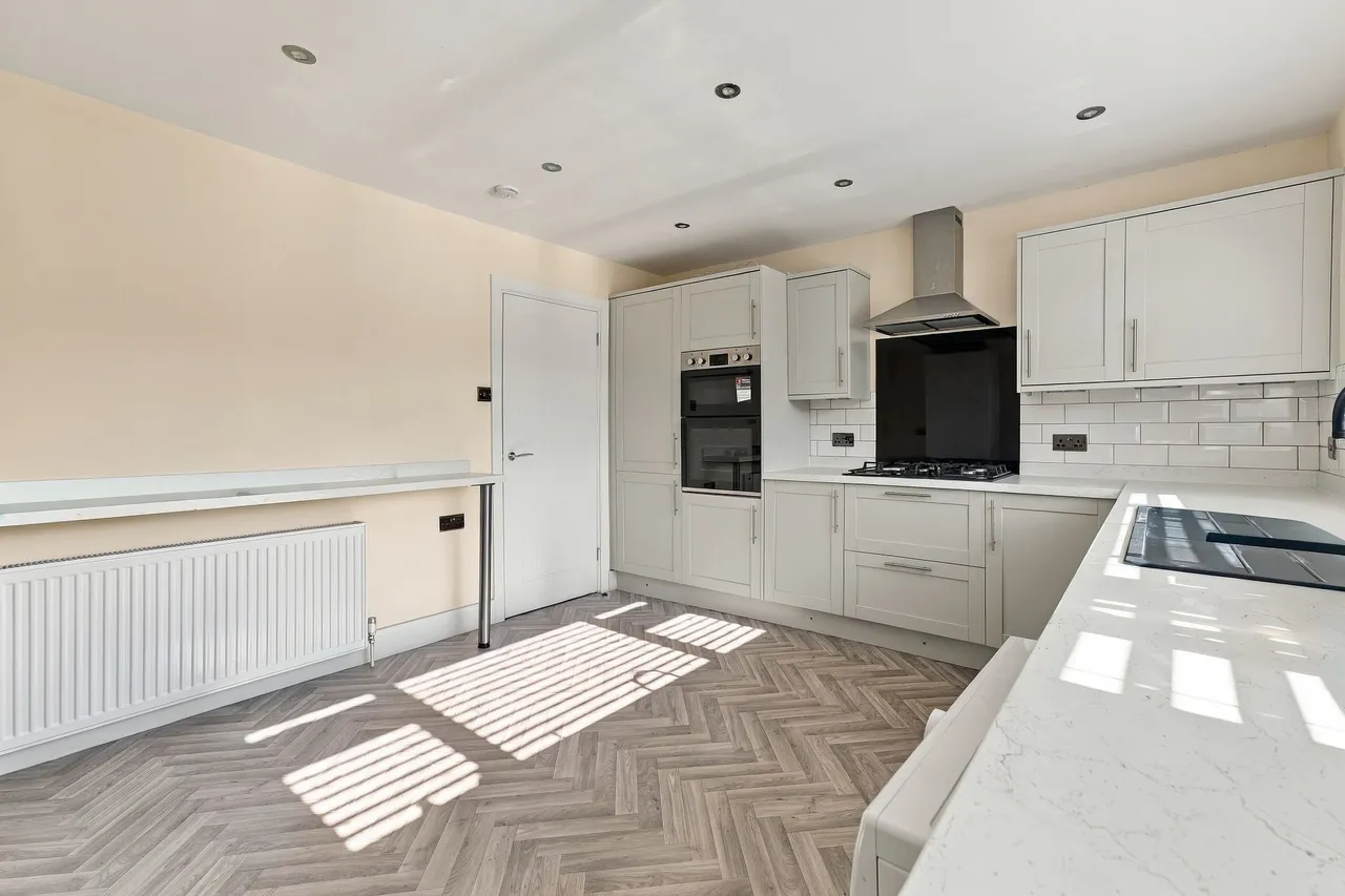 Dale Close, Staveley, S43, photo 5