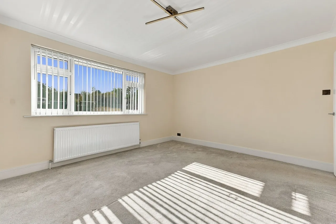 Dale Close, Staveley, S43, photo 15