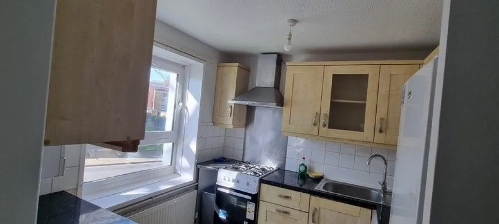 Edgar Road, Whitton, TW4, photo 4