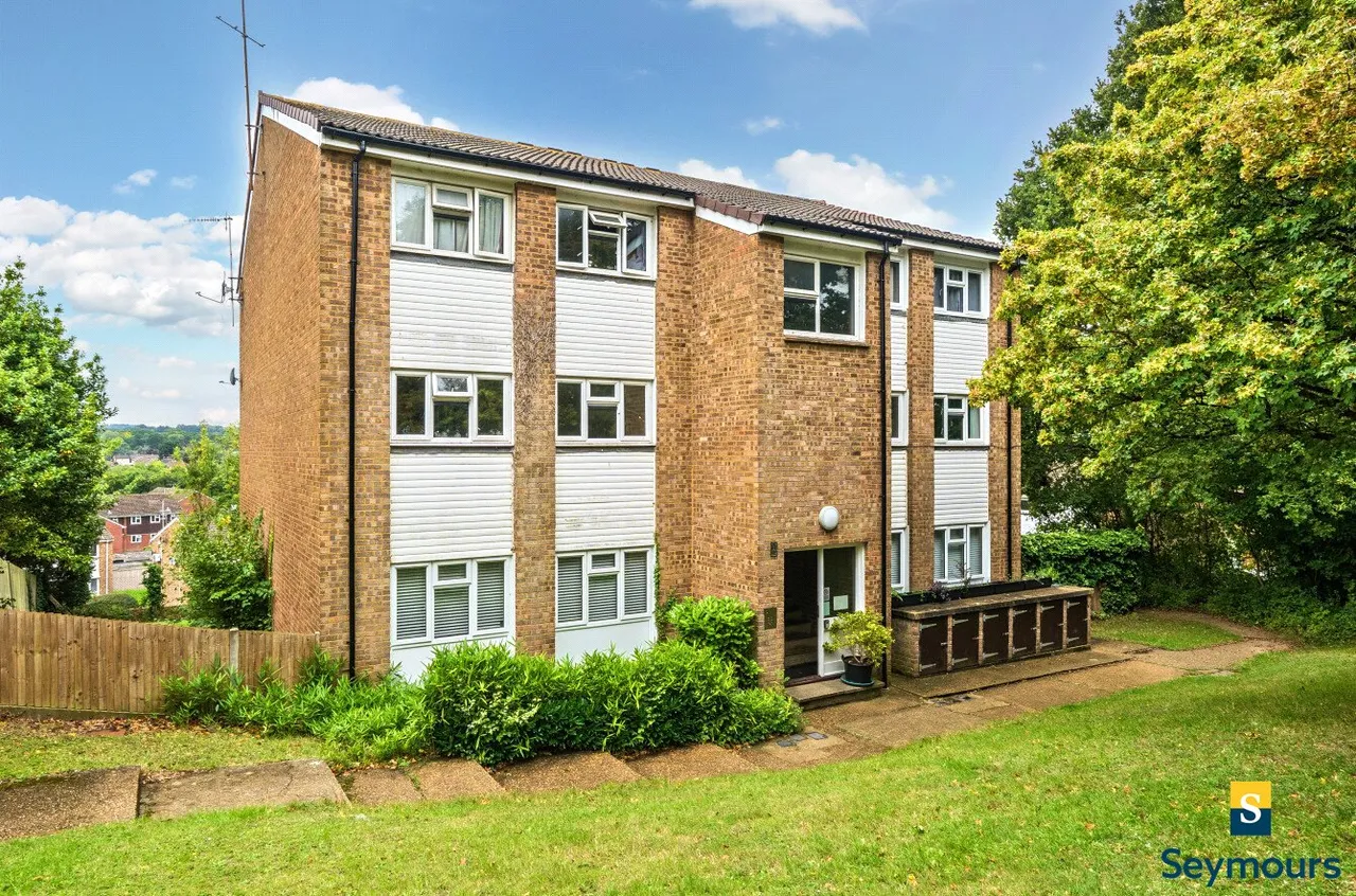 Park Barn Drive, Guildford, GU2, photo 13