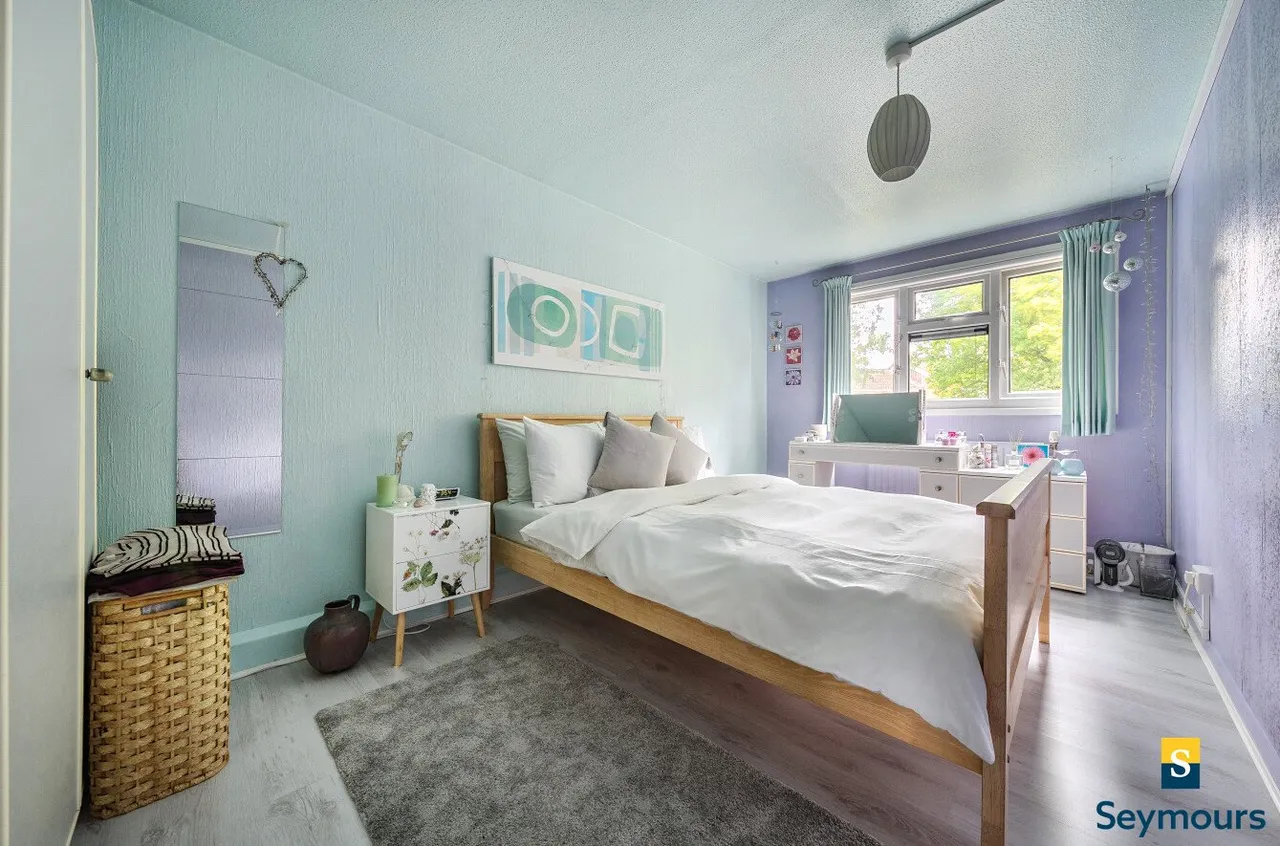 Park Barn Drive, Guildford, GU2, photo 5