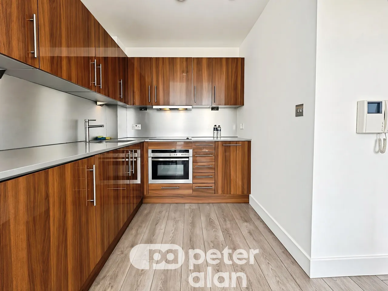 Hayes Apartments CARDIFF, CF10, photo 5