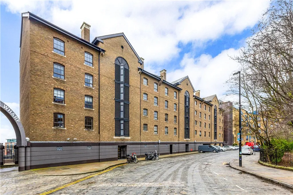 3 bedroom for sale in St. Katharines Way, London, E1W, photo 36