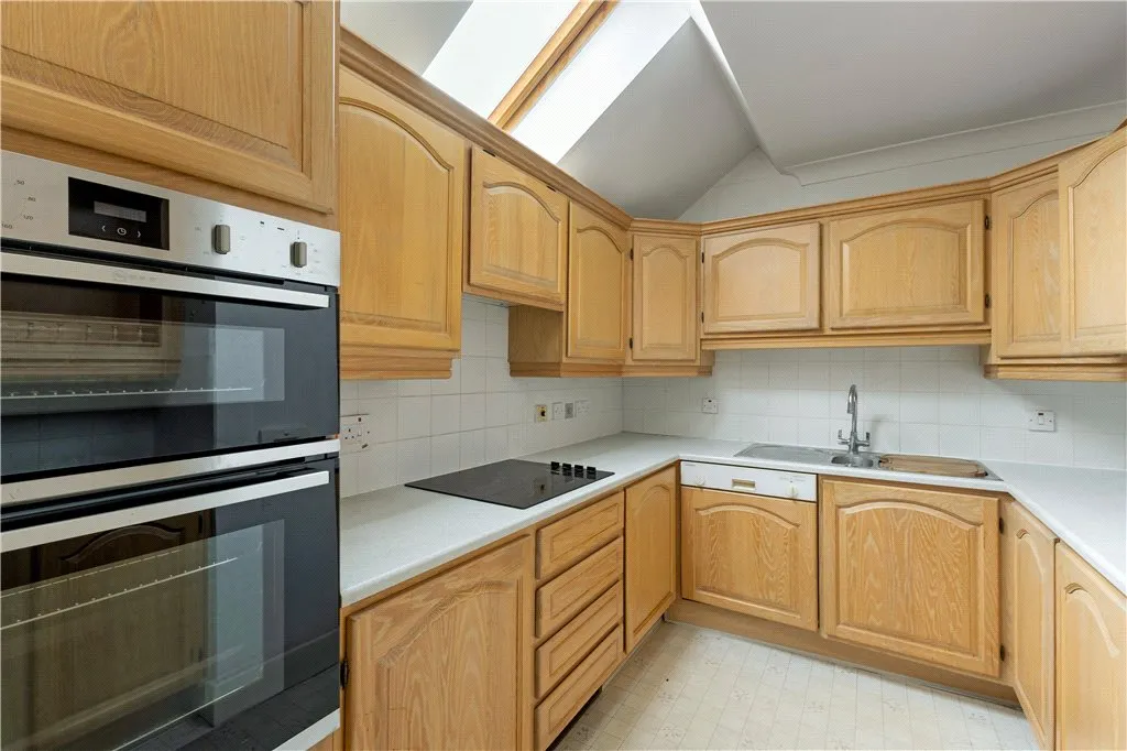 3 bedroom for sale in St. Katharines Way, London, E1W, photo 28