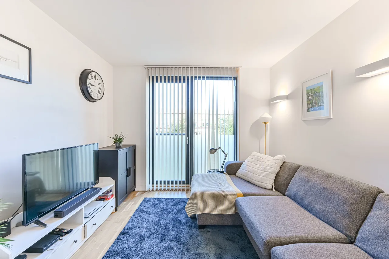 Flat 17, 10 Wynne Road, London, photo 4