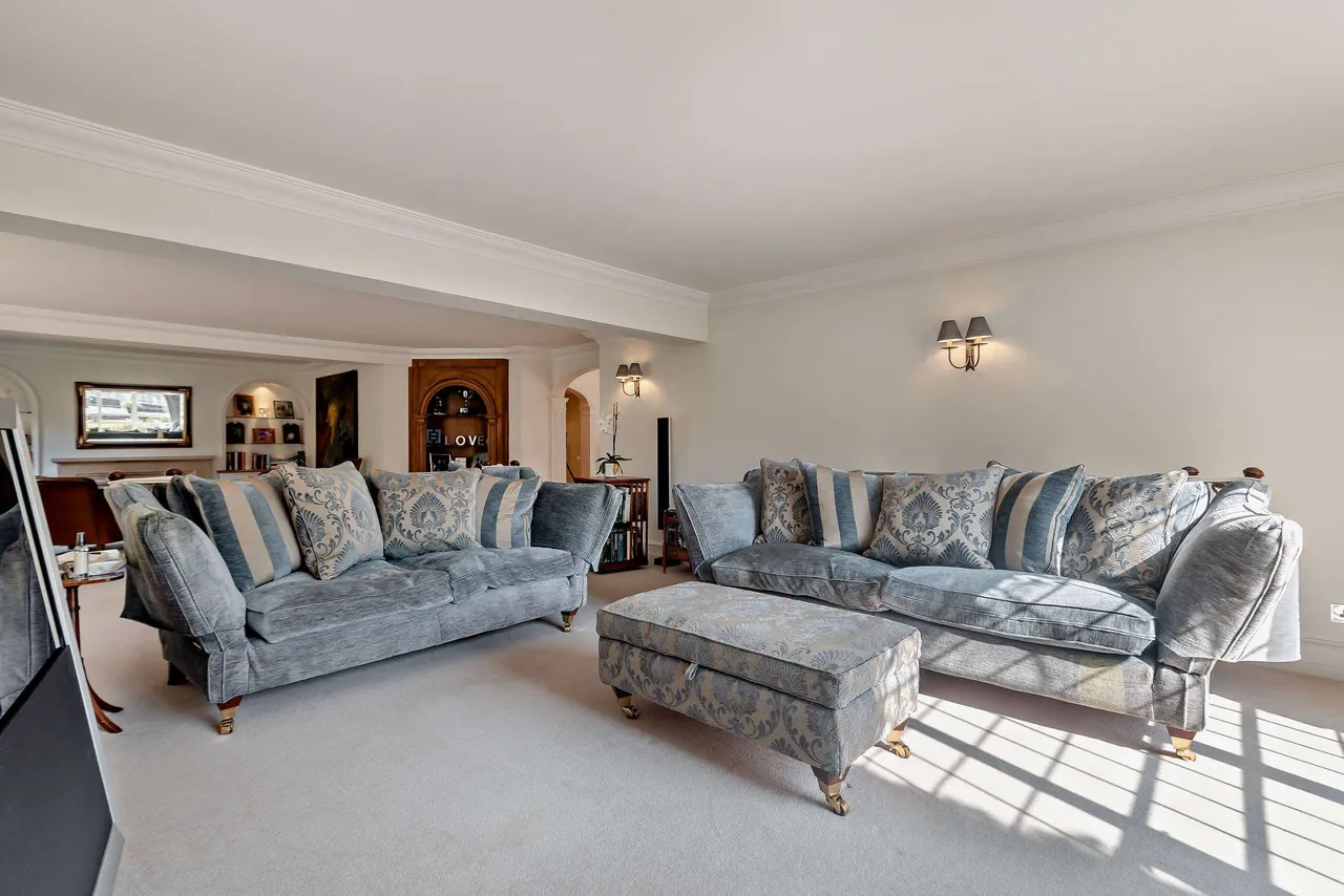 Reading Road, Mattingley, RG27, photo 13